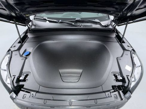 Used 2023 Volvo XC40 Recharge Plus AWD/4WD image 19