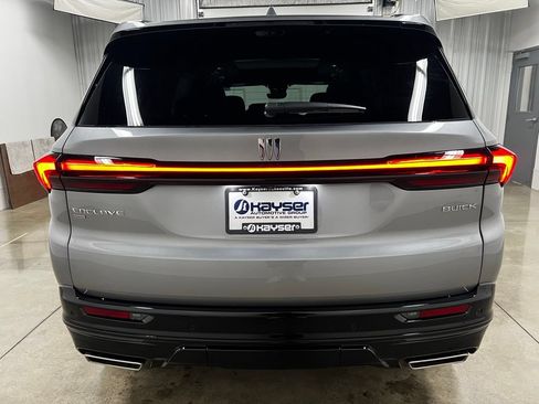 New 2026 Buick Enclave Sport Touring w/ Power Package AWD/4WD image 4