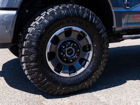 Used 2024 Ford F350 Platinum w/ Tremor Off-Road Package AWD/4WD image 4