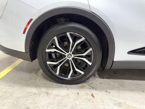 Used 2024 Toyota Crown XLE image 32