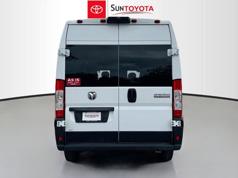 Used 2023 RAM ProMaster 2500 FWD image 5