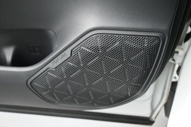 Used 2025 Toyota RAV4 Limited AWD/4WD image 11