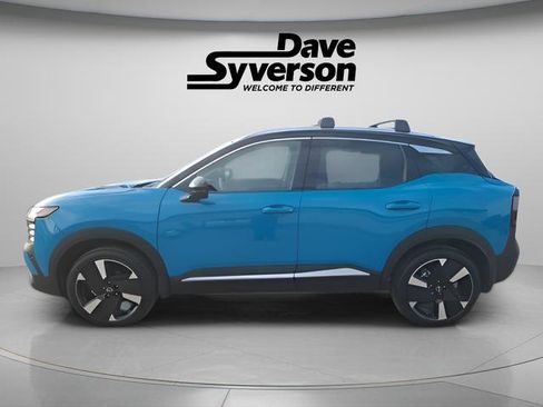 New 2026 Nissan Kicks SR w/ Cold Weather Package image 2