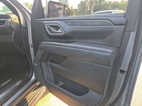 Used 2021 GMC Yukon SLT w/ SLT Premium Package AWD/4WD image 78