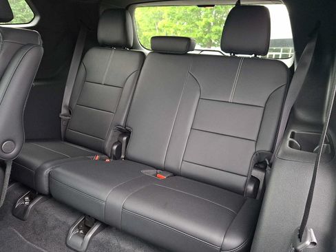 Used 2026 GMC Acadia Elevation w/ Elevation Premium Package AWD/4WD image 14