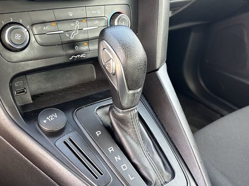 Used 2018 Ford Focus S FWD image 21