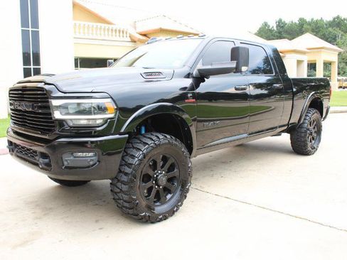 Used 2019 RAM 2500 Laramie w/ Night Edition AWD/4WD image 7