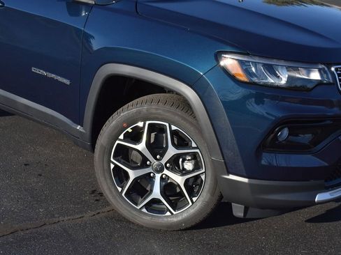 New 2026 Jeep Compass Limited AWD/4WD image 3