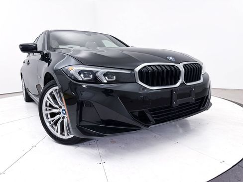 Used 2023 BMW 330e RWD image 9