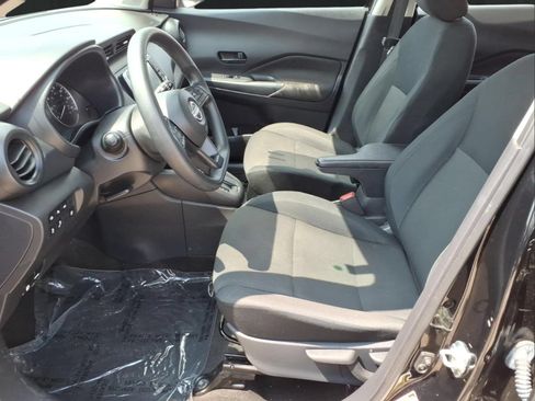 Used 2024 Nissan Kicks S FWD image 17