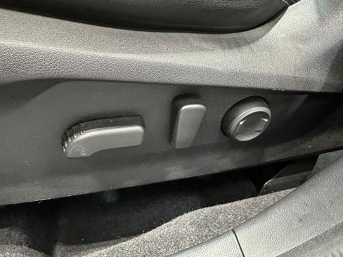 Used 2022 Subaru Forester Touring AWD/4WD image 17