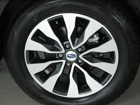 Used 2024 Subaru Outback Touring AWD/4WD image 39