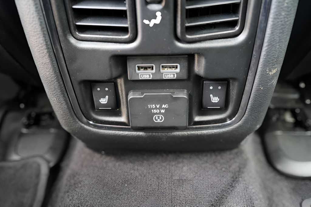 Used 2017 Jeep Grand Cherokee Limited w/ Luxury Group II AWD/4WD image 19