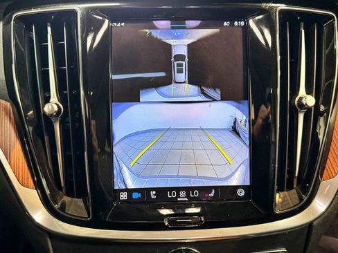 Used 2024 Volvo V60 B5 Cross Country Plus w/ Protection Package Premier image 7