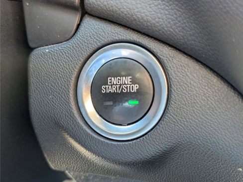 Used 2024 Chevrolet Equinox LT AWD/4WD image 25