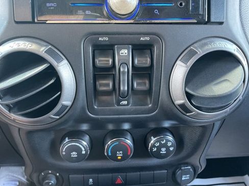 Used 2014 Jeep Wrangler Unlimited Sport w/ Quick Order Package 23S image 17