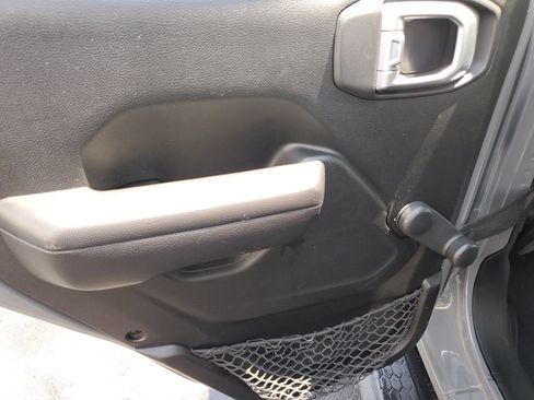 Used 2019 Jeep Wrangler Unlimited Sport AWD/4WD image 14