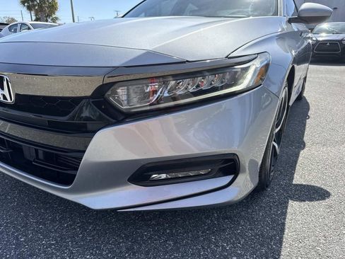 Used 2018 Honda Accord Sport image 10