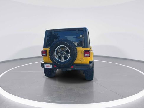 Used 2019 Jeep Wrangler Unlimited Sahara image 8