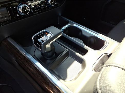 New 2026 GMC Sierra 1500 Elevation image 21