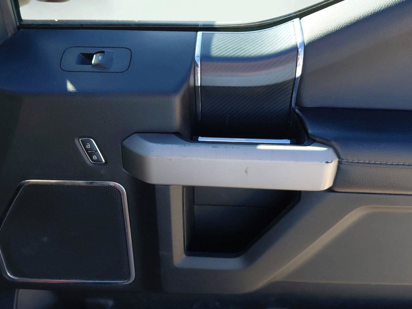Used 2019 Ford F150 Lariat w/ Equipment Group 502A Luxury AWD/4WD image 14