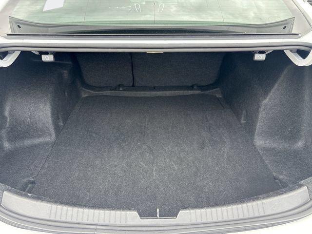 Used 2024 Chevrolet Malibu LT FWD image 24