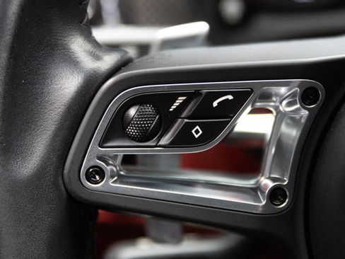 Used 2021 Porsche Macan Turbo w/ Premium Package Plus (PF0) image 68