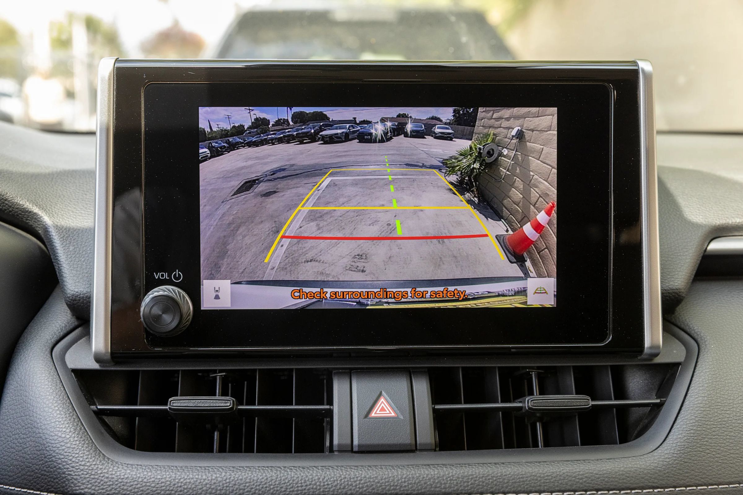 Used 2021 Toyota RAV4 XLE w/ XLE Grade Weather Package AWD/4WD image 16