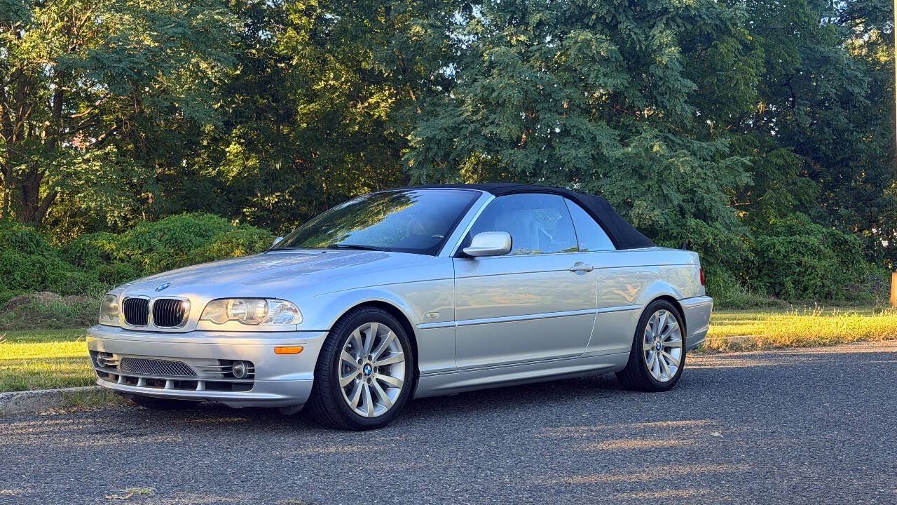 Used 2002 BMW 330Ci Convertible RWD image 1