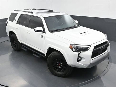 Used 2022 Toyota 4Runner TRD Off-Road Premium image 36