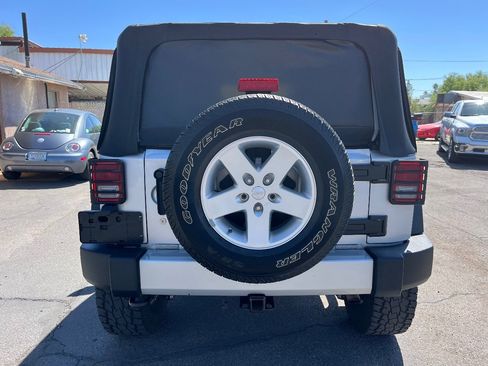 Used 2012 Jeep Wrangler Sport AWD/4WD image 6
