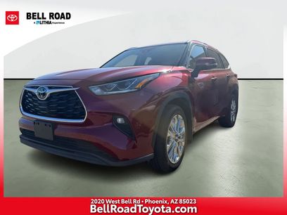 Used 2023 Toyota Highlander Limited