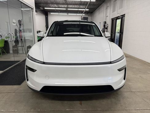 Used 2026 Tesla Model Y AWD image 2