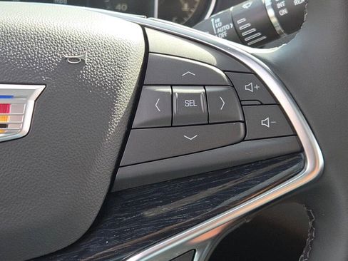 New 2025 Cadillac XT5 Premium Luxury w/ LPO, Floor Liner Package image 37