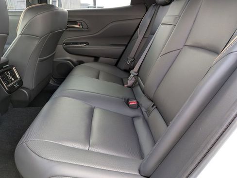 Used 2025 Toyota Crown Platinum AWD/4WD image 21