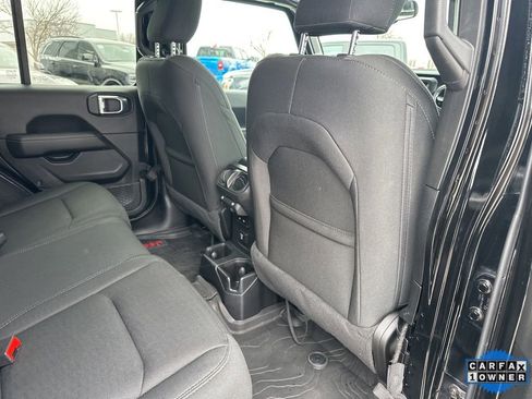 Used 2021 Jeep Wrangler Unlimited Sahara image 43