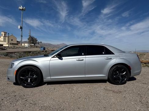 Used 2023 Chrysler 300 Touring w/ Sport Appearance Package image 2