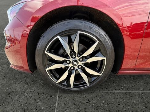 Used 2018 Chevrolet Malibu LT w/ Leather Package image 15