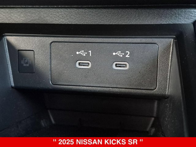 Certified 2025 Nissan Kicks SR AWD/4WD image 26