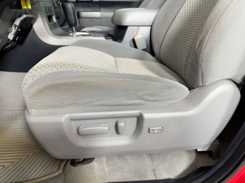 Used 2010 Toyota Tundra 2WD Double Cab image 13