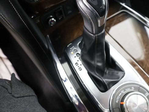 Used 2019 INFINITI QX80 Luxe AWD/4WD image 18