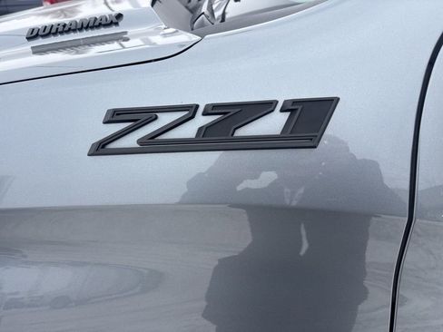 Used 2022 Chevrolet Silverado 1500 RST image 12