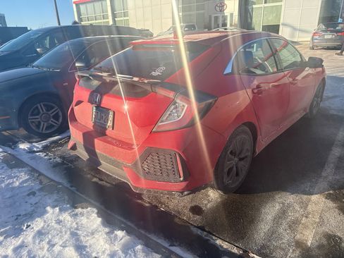 Used 2019 Honda Civic EX image 2