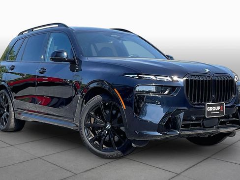 Used 2025 BMW X7 xDrive40i w/ M Sport Package AWD/4WD image 2