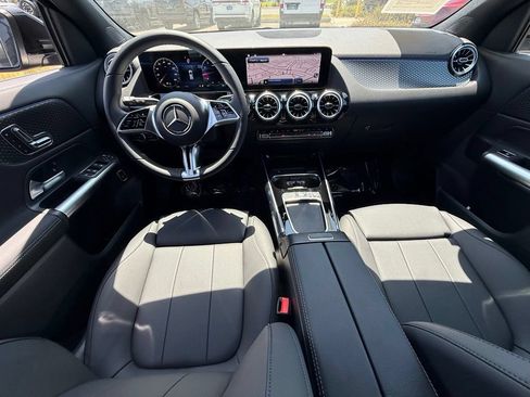 Used 2025 Mercedes-Benz GLA 250 image 25