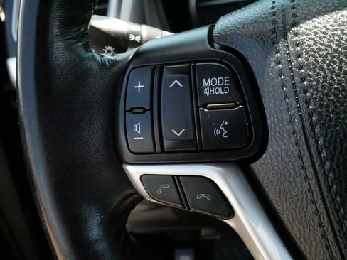 Used 2017 Toyota Highlander Limited Platinum AWD/4WD image 26