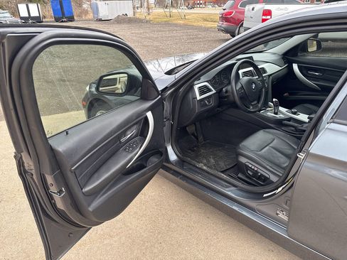 Used 2012 BMW 328i Sedan RWD image 9