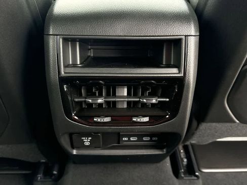 New 2026 Jeep Grand Cherokee Altitude RWD image 21