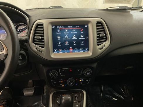 Used 2021 Jeep Compass Latitude AWD/4WD image 17