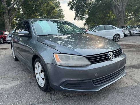 Used 2011 Volkswagen Jetta SE FWD image 5